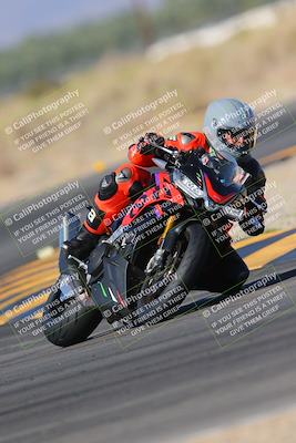 media/Nov-06-2023-Moto Forza (Mon) [[ce023d0744]]/3-Intermediate Group/Session 3 (Turn 16)/